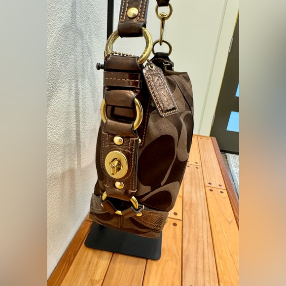 Coach Carly Soho Shoulder Bag in Chocolate Brown Signature Monogram EUC - Picture 4 of 11